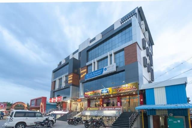 Famous Residency Hotel Tiruchirappalli Exterior photo